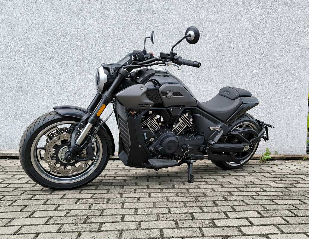 MBP Morbidelli C1002V cruiser potężny V-twin! 2025