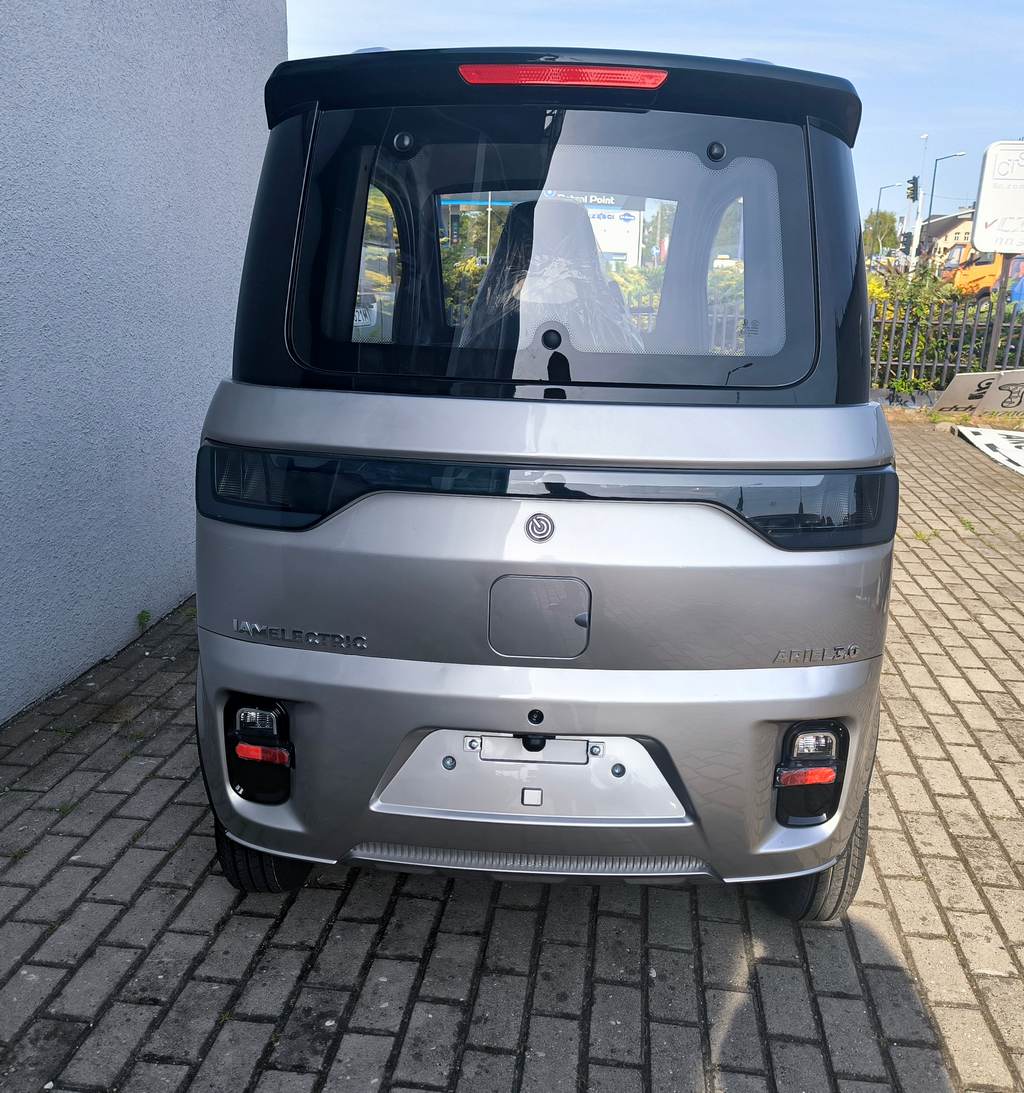 Motorower elektryczny trójkołowy zabudowany IML ARIEL 3000W na kat AM 2 os.