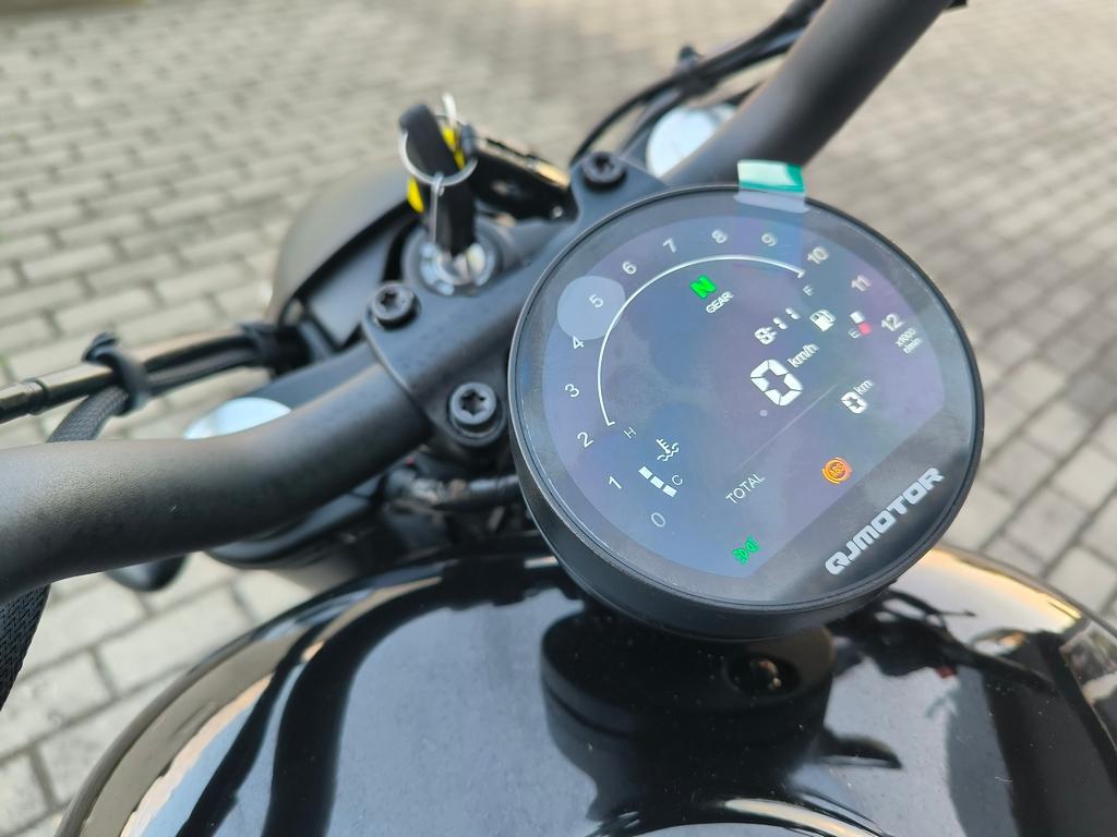 QJMotor SRV125V (SRV 12) Cruiser na kat. NOWOŚĆ 2025